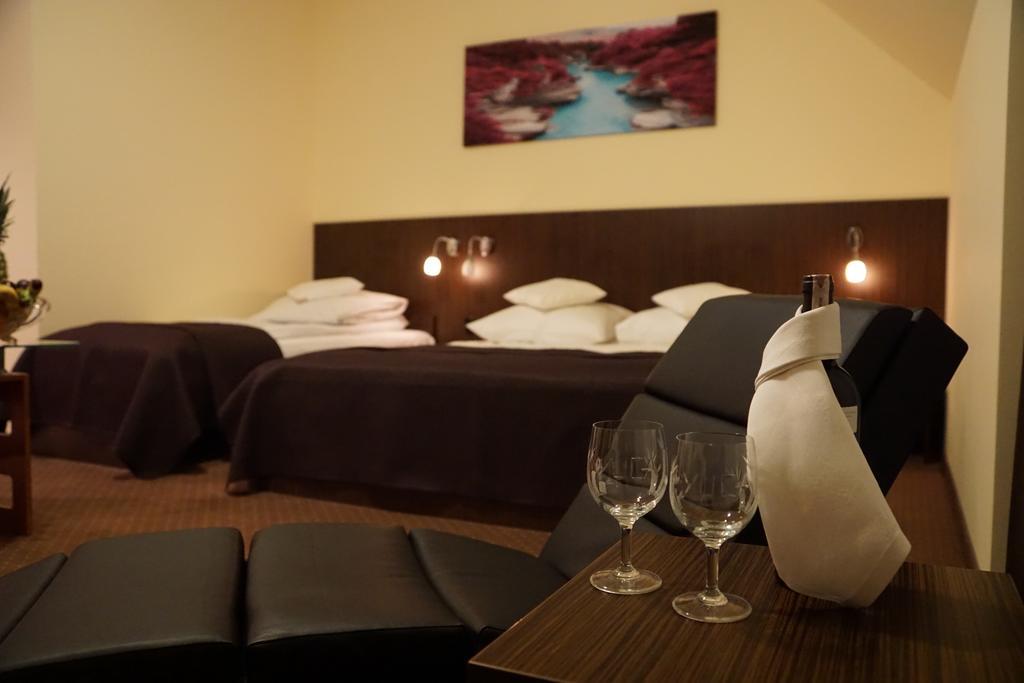 Hotel Yuca Łódź Habitación foto